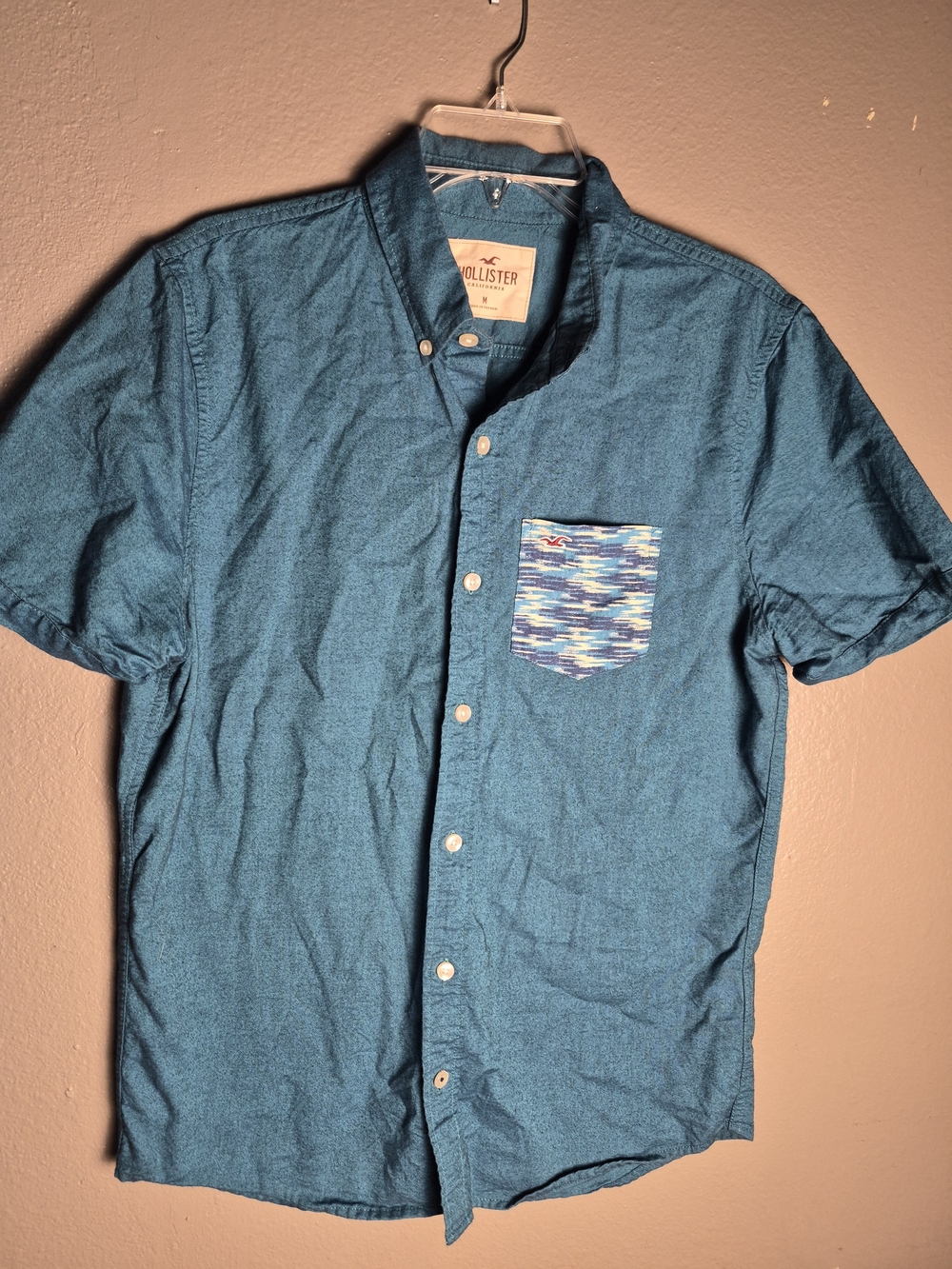 Hollister Men’s Short Sleeve Button-Down Shirt - Teal with Patterned Pocket